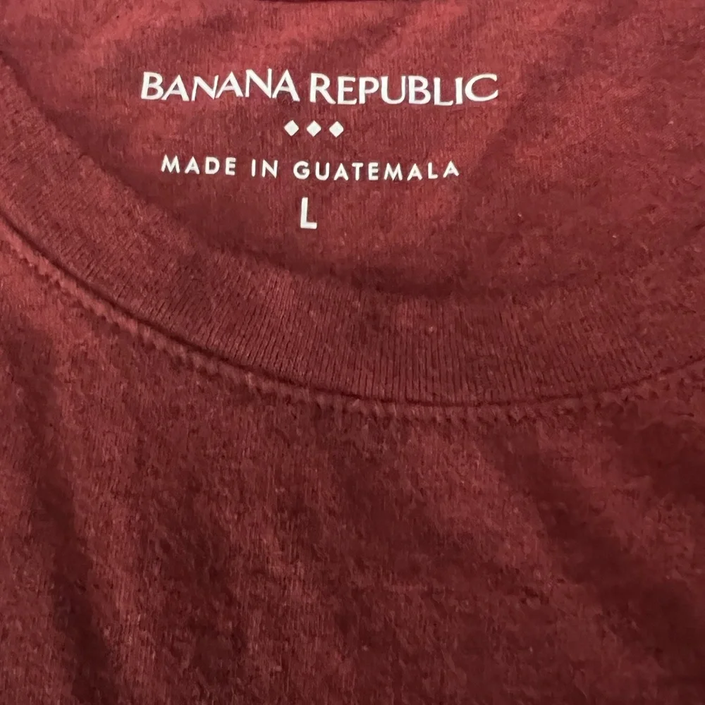 Banana Republic Factory Graphic T-Shirt - Picture 3 of 5